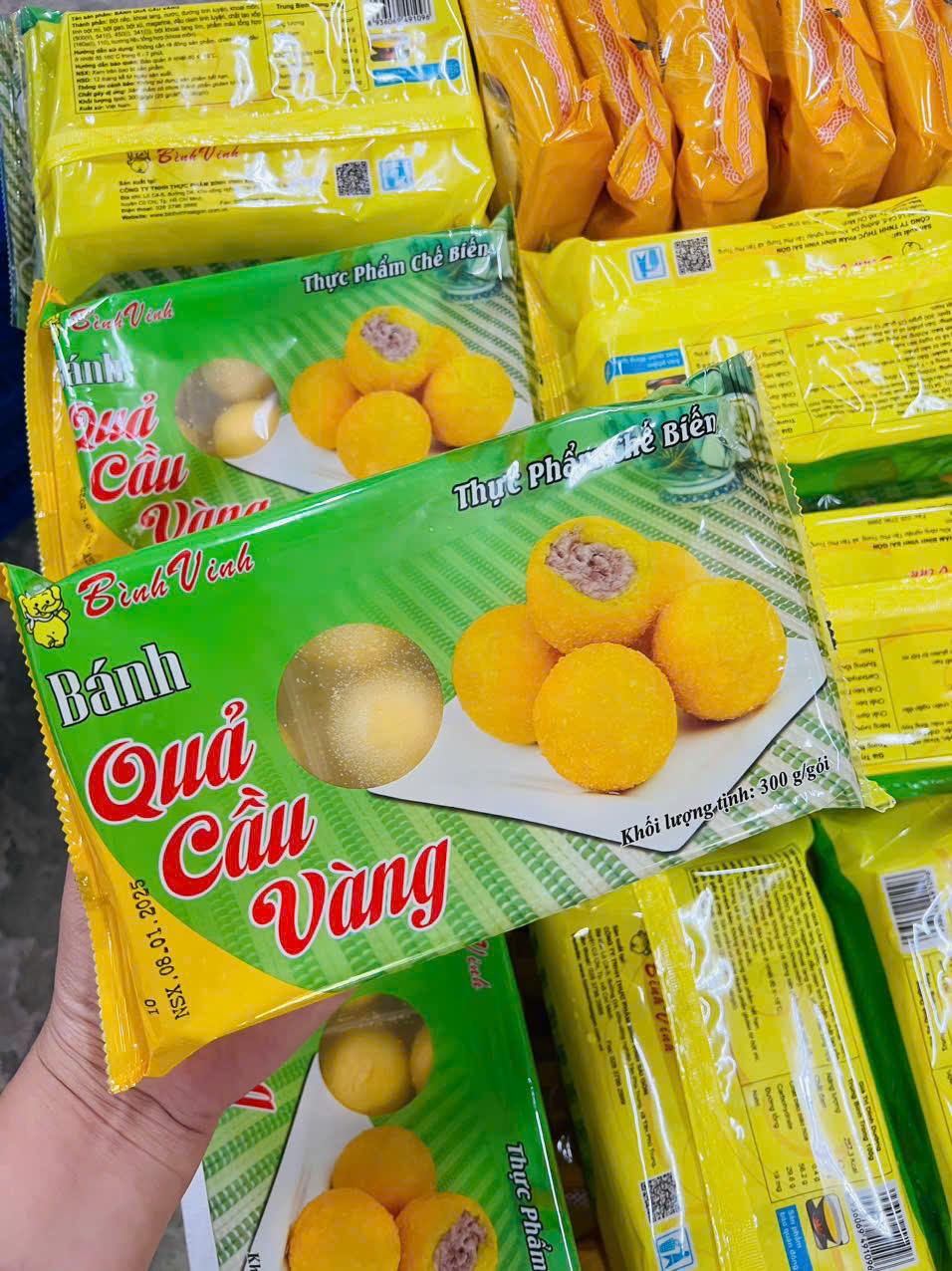 Bánh quả cầu vàng Bình Vinh